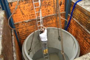 Gleitschienenschachtverbau 4,0 m x 4,0 m Tiefe bis 5,0 m